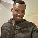 Nana Kow, 32 года