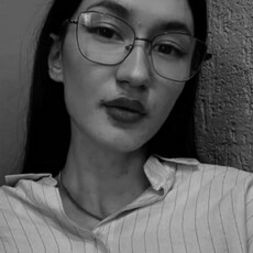 Фотография девушки Елена, 18 лет из г. Улан-Удэ