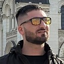 Heno, 33 года