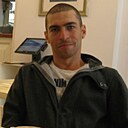 Ден, 42 года