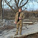 Макс, 33 года