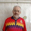Лев, 64 года