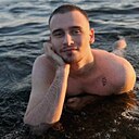 Костя, 22 года
