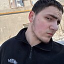Максим, 18 лет