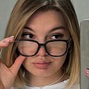 Полина, 23 года