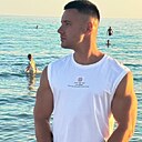 Илья, 33 года