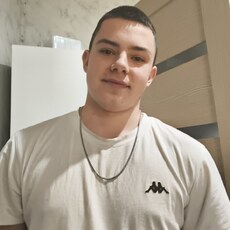 Фотография мужчины Рома, 18 лет из г. Белгород