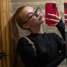 Фотография девушки Варечка, 18 лет из г. Архангельск