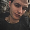 Артур, 24 года