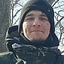 Stoeros, 18 лет