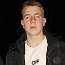 Денис, 22 года