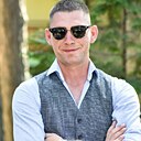 Михаил, 33 года