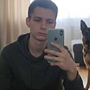 Денис, 22 года