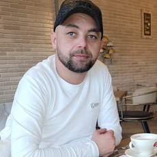 Фотография мужчины Florin, 34 года из г. Vicovu De Sus