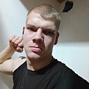 Лев, 25 лет