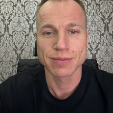 Олег, 38 из г. Санкт-Петербург.