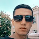 Илья, 33 года