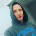 Яра, 33 года