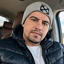 Неизвестно, 32 года