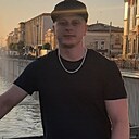 Михаил, 32 года