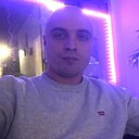 Max, 32 года