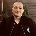 Максим, 24 года
