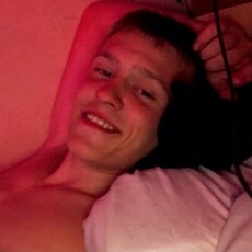 Фотография мужчины Влад, 18 лет из г. Усолье-Сибирское