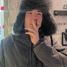 Фотография мужчины Владислав, 19 лет из г. Пермь