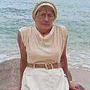Маулида, 64 года