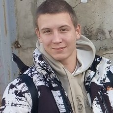 Фотография мужчины Максим, 20 лет из г. Волжский