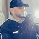 Адам, 33 года