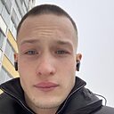 Максим, 23 года