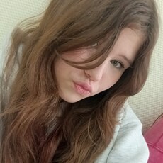Фотография девушки Алина, 18 лет из г. Омск