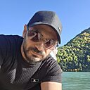 Zee, 37 лет
