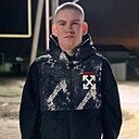 Максим, 22 года