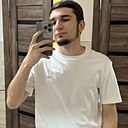 Батыр, 20 лет