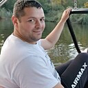 Георге, 33 года