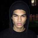 Исак, 19 лет