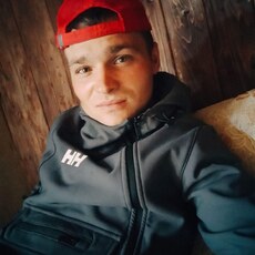 Фотография мужчины Максим, 26 лет из г. Змеиногорск