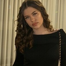 Фотография девушки Анастасия, 18 лет из г. Братск