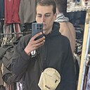 Адам, 24 года