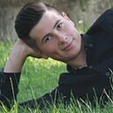 Манучехр, 22 года