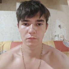 Фотография мужчины Максим, 19 лет из г. Саратов
