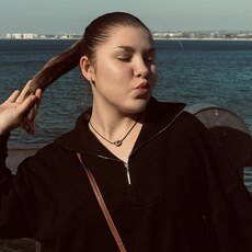 Фотография девушки Елизавета, 18 лет из г. Нижний Тагил