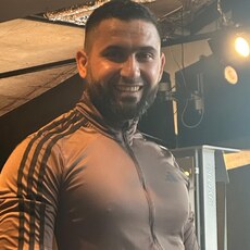 Idris, 36 из г. Нюрнберг.