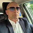 Миша, 42 года