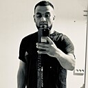 Али, 34 года