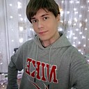 Денис, 23 года