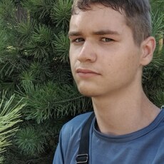 Фотография мужчины Илья, 19 лет из г. Воронеж