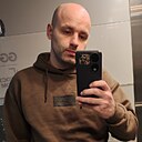 Илья, 33 года